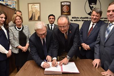 Büyüksehir MCBÜ arasinda protokol imzalandi - 2158